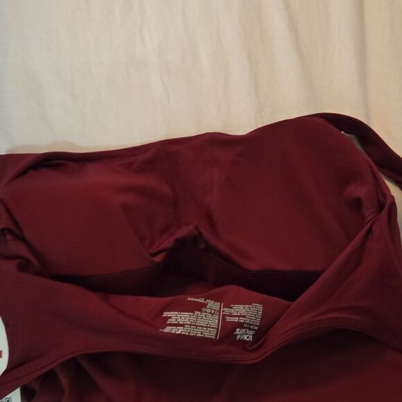 Women's Burgundy Tank Top - Picture 4 of 5